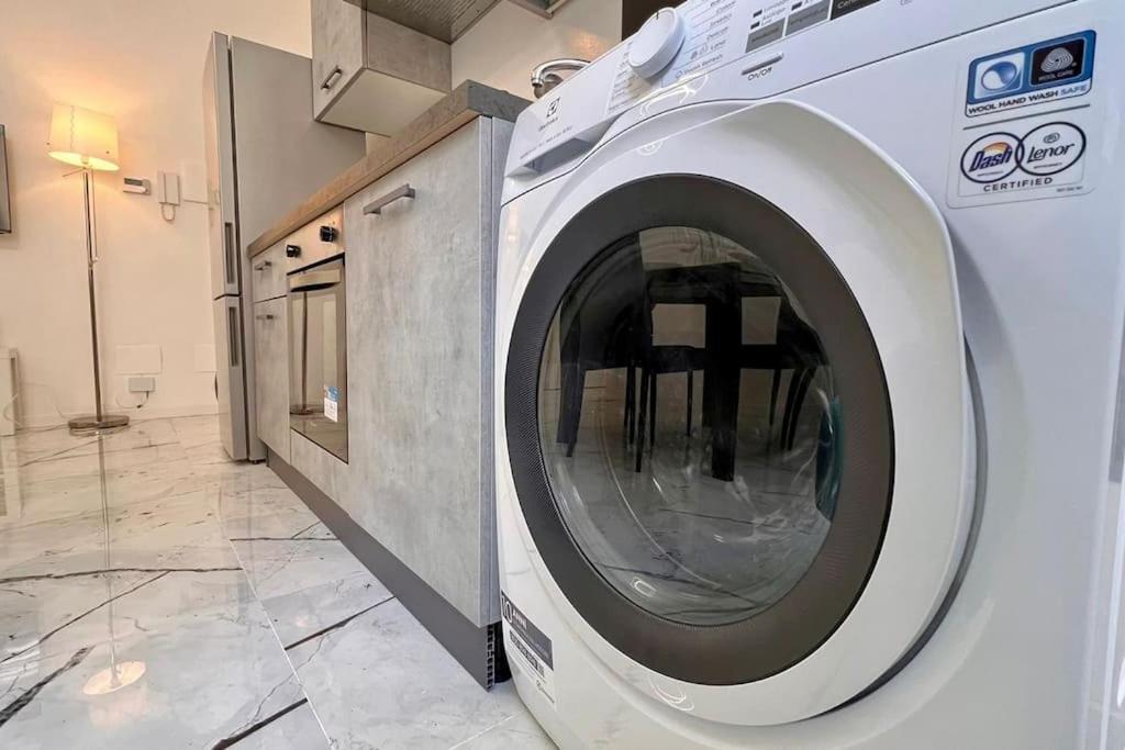 Appartamento Urban House - Modern Flat Navigli Milan Center Esterno foto